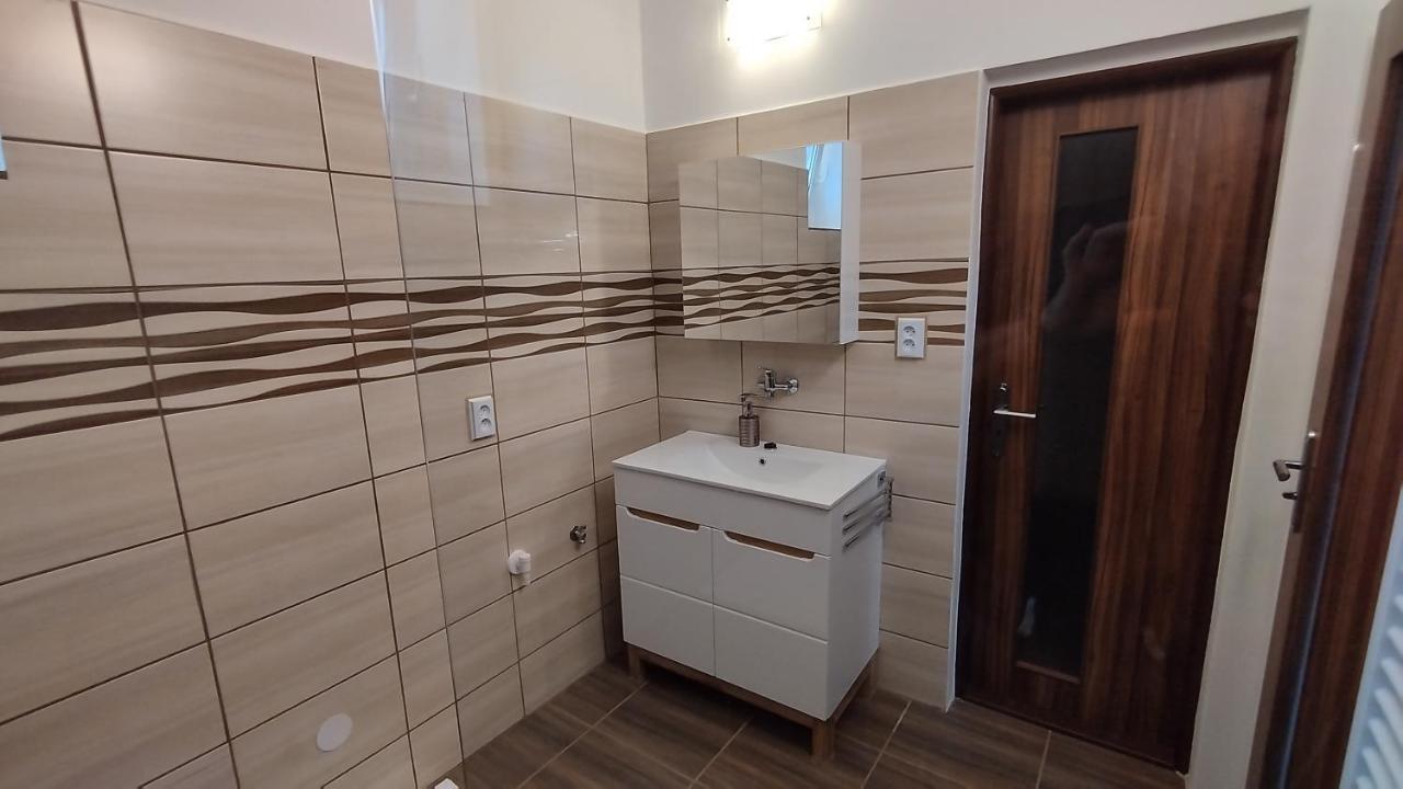 Apartman Amsel Ostrov  Buitenkant foto