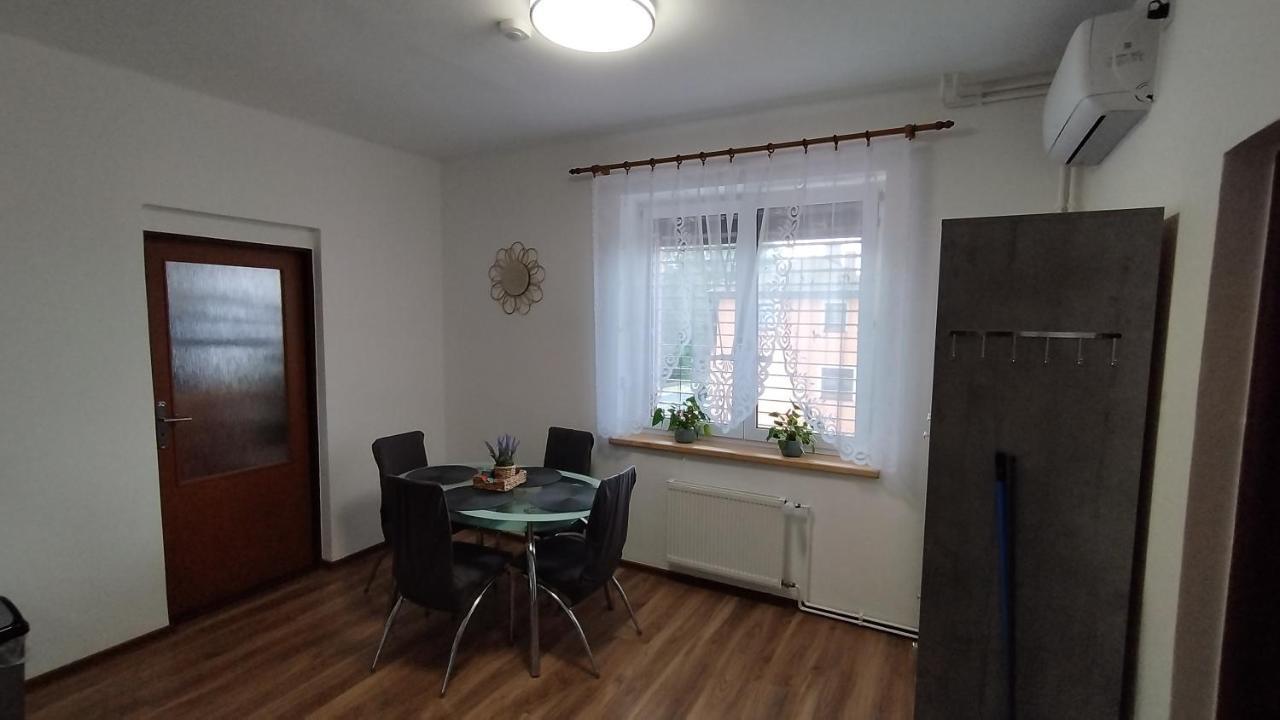 Apartman Amsel Ostrov  Buitenkant foto